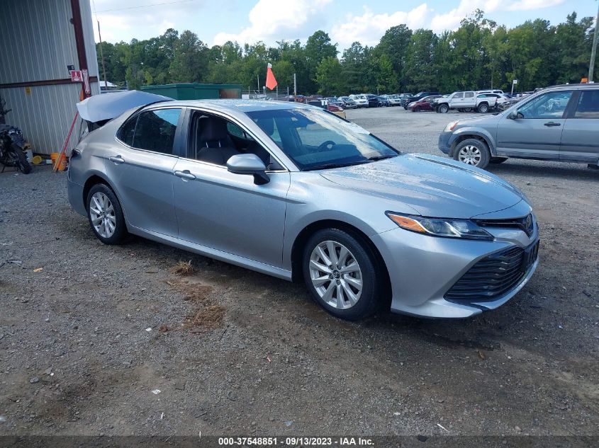 2018 TOYOTA CAMRY LE/SE/XLE/L - 4T1B11HK0JU112353