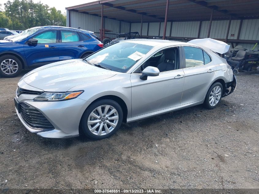 2018 TOYOTA CAMRY LE/SE/XLE/L - 4T1B11HK0JU112353