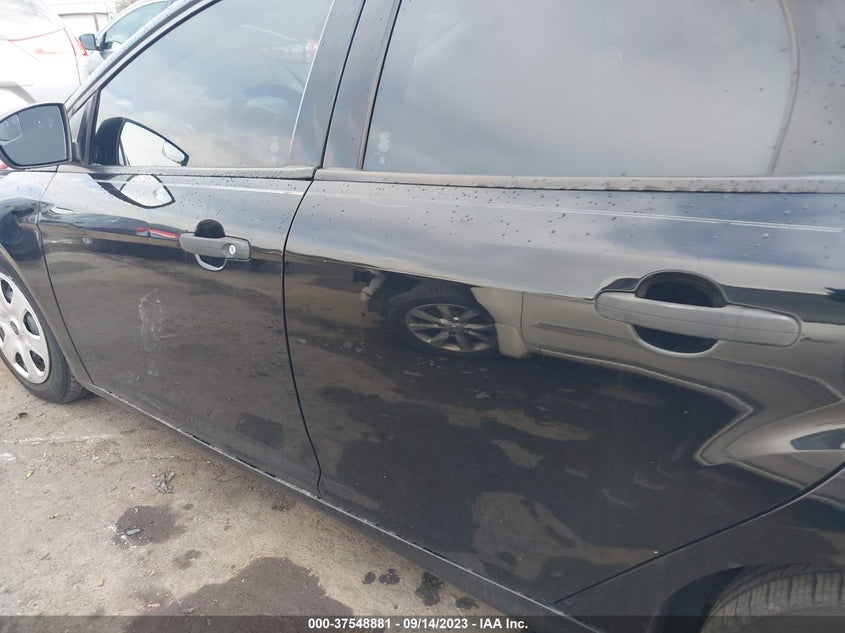 VIN 1FADP3E25HL332797 2017 FORD FOCUS S