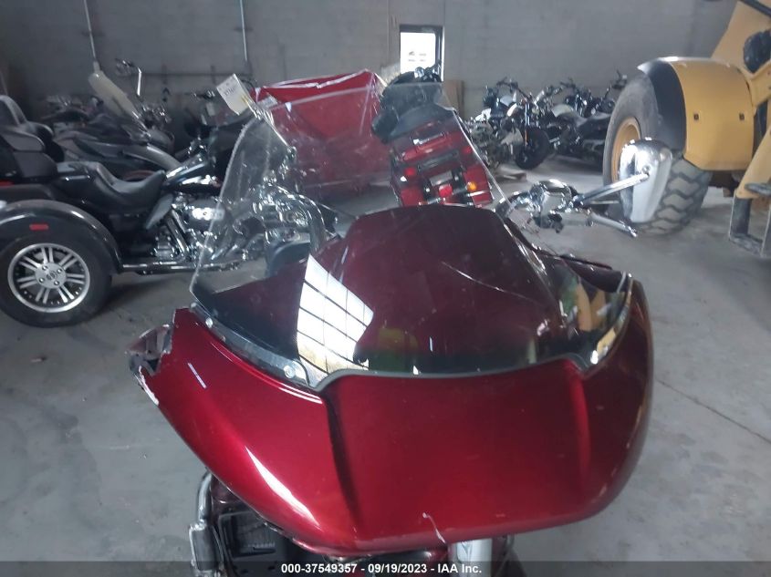2015 HARLEY-DAVIDSON FLTRUSE CVO ROAD GLIDE 1HD1TAN15FB958968