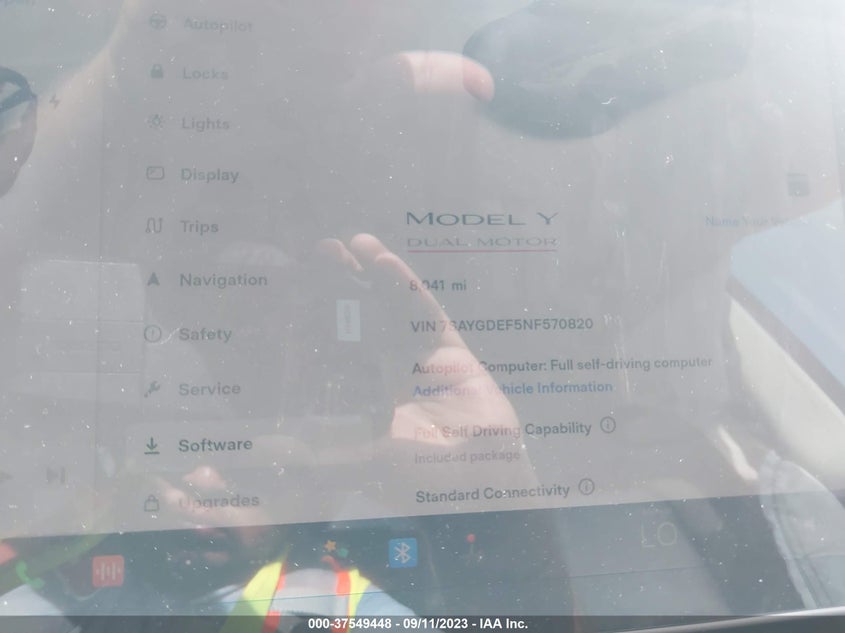 VIN 7SAYGDEF5NF570820 2022 TESLA MODEL Y