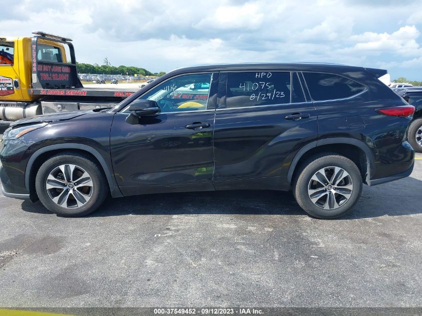 2021 TOYOTA HIGHLANDER XLE - 5TDGZRAH3MS041075