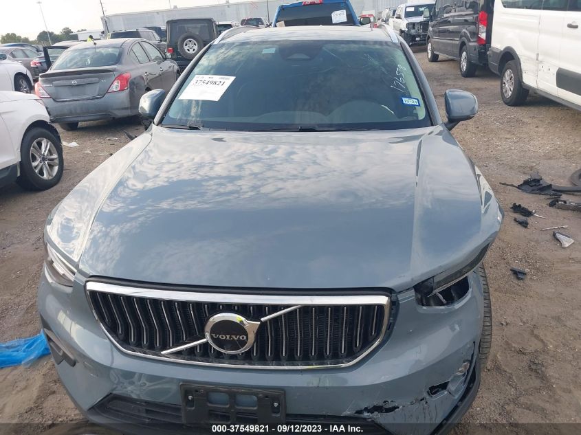 YV4L12UNXP2928163 Volvo XC40 PLUS BRIGHT THEME 10