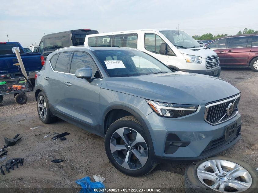 YV4L12UNXP2928163 Volvo XC40 PLUS BRIGHT THEME