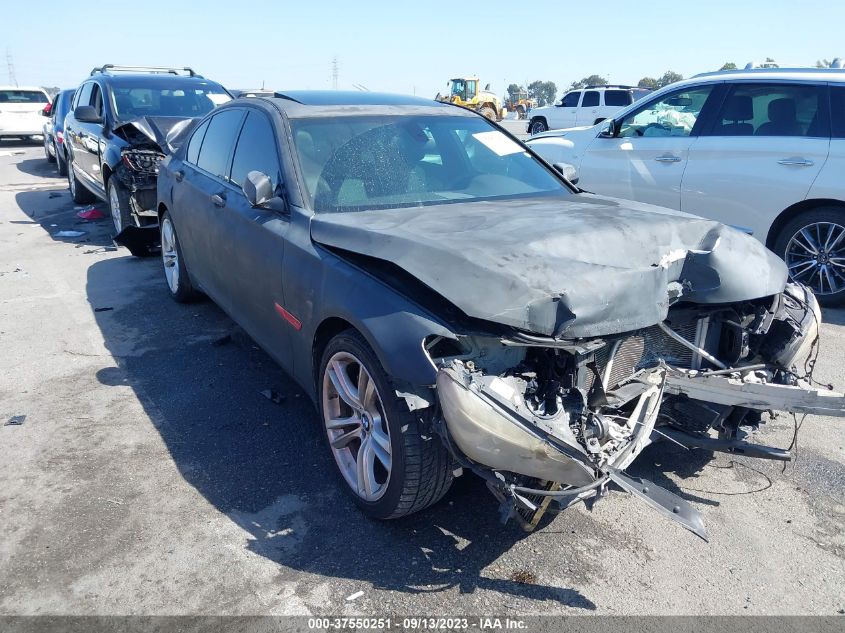 2013 BMW 7 SERIES 740I - WBAYA6C57DD143629