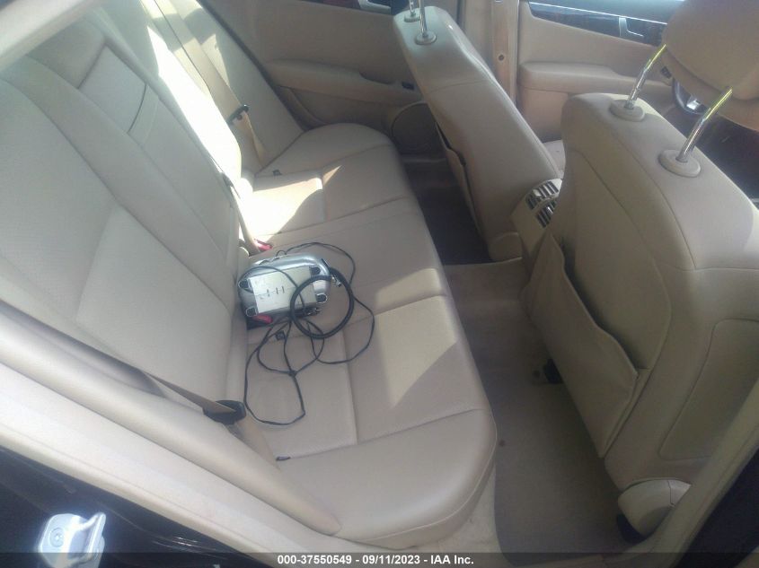 2014 MERCEDES-BENZ C-CLASS C 250 - WDDGF4HB1ER315828