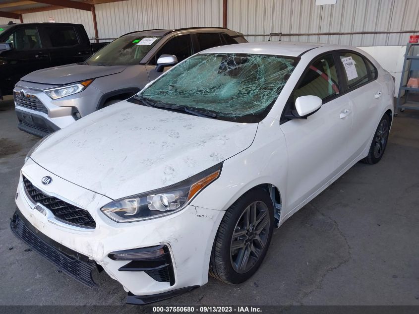 3KPF34AD3KE135848 Kia Forte GT LINE/S 6