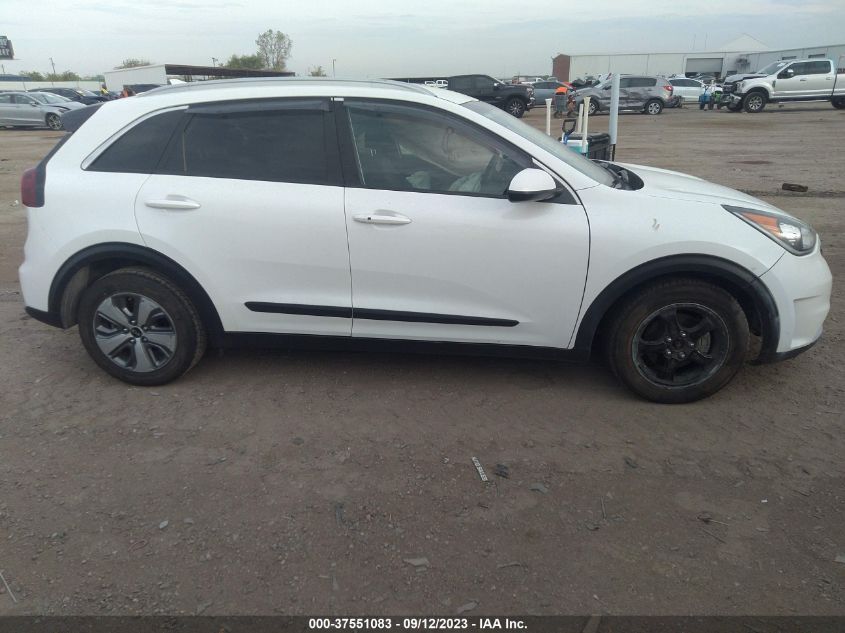 KNDCB3LCXK5251368 Kia Niro LX 13