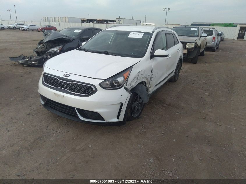 KNDCB3LCXK5251368 Kia Niro LX 2