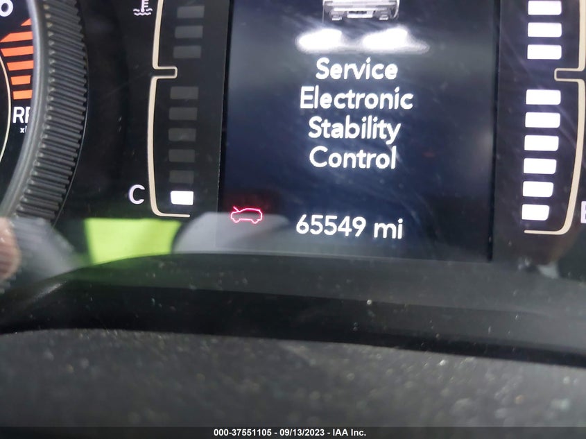 VIN 1C4PJLCB8KD312637 2019 JEEP CHEROKEE LATITUDE