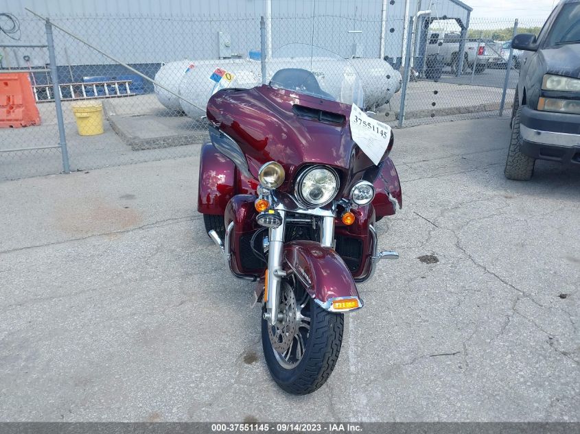 2015 HARLEY-DAVIDSON FLHTCUTG TRI GLIDE ULTRA 1HD1MAL19FB859893