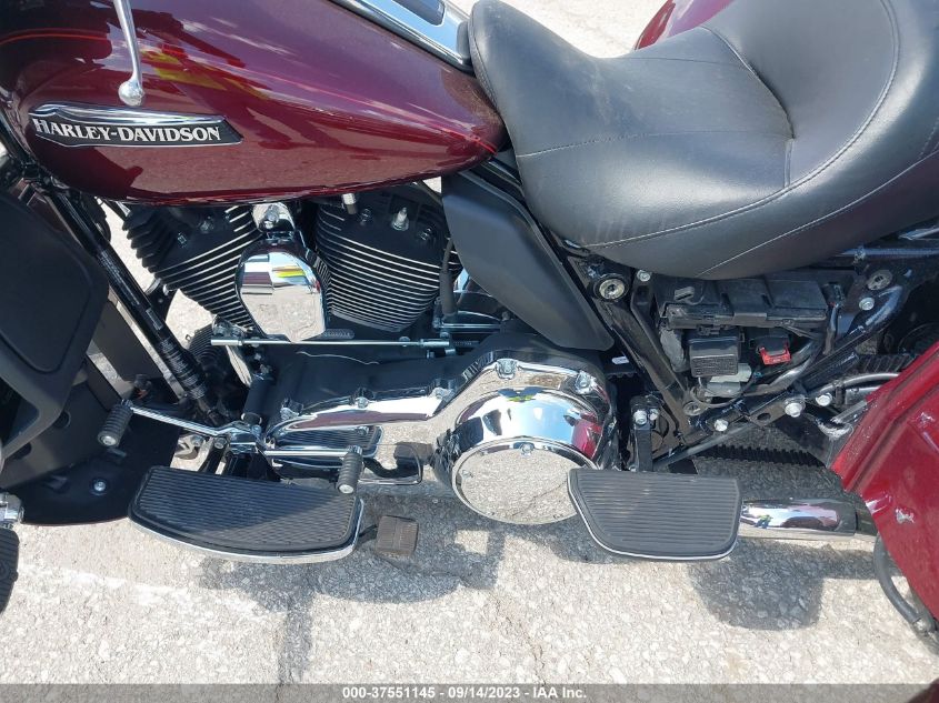 2015 HARLEY-DAVIDSON FLHTCUTG TRI GLIDE ULTRA 1HD1MAL19FB859893