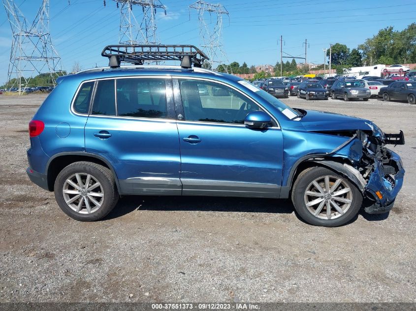 2017 VOLKSWAGEN TIGUAN WOLFSBURG EDITION - WVGSV7AX7HK002709