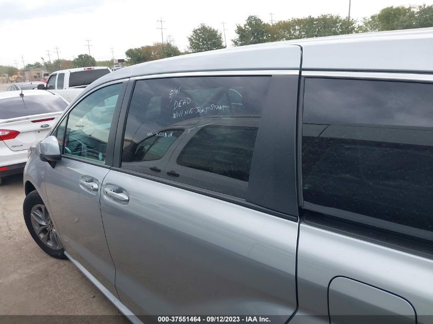 2022 TOYOTA SIENNA LE - 5TDKRKEC9NS082294