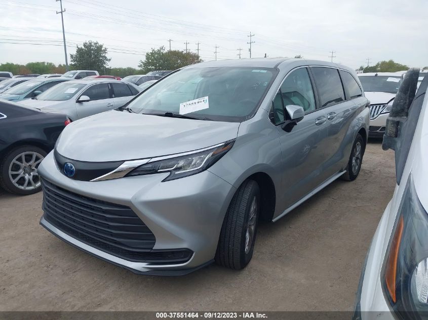 2022 TOYOTA SIENNA LE - 5TDKRKEC9NS082294