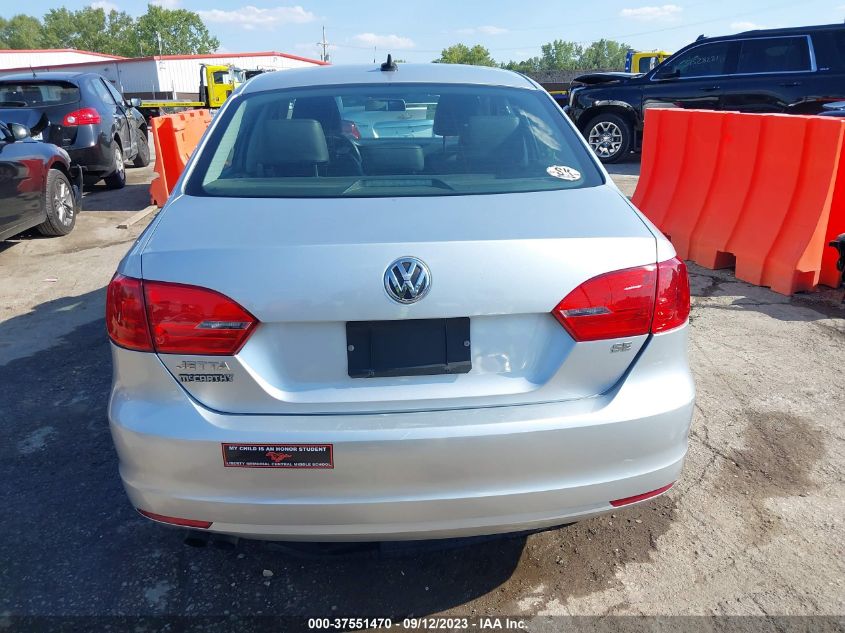 2014 VOLKSWAGEN JETTA SEDAN SE - 3VWD17AJ6EM247605