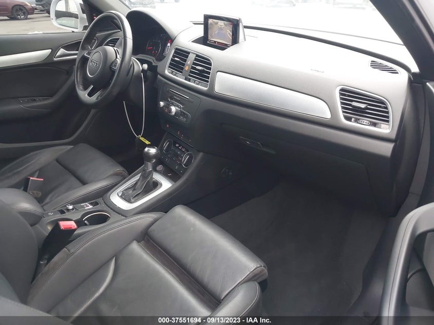 VIN WA1HCCFS9JR018394 2018 AUDI Q3 PREMIUM PLUS