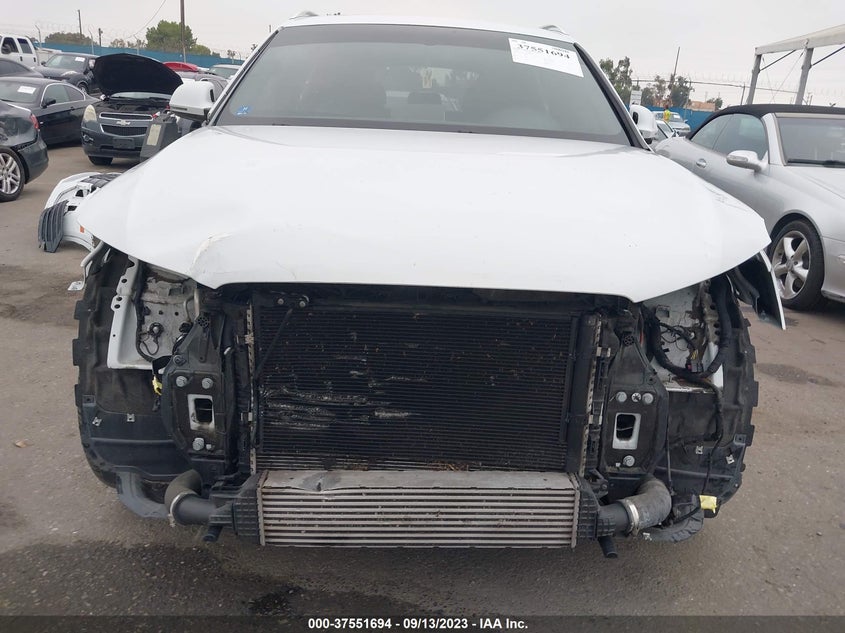 VIN WA1HCCFS9JR018394 2018 AUDI Q3 PREMIUM PLUS