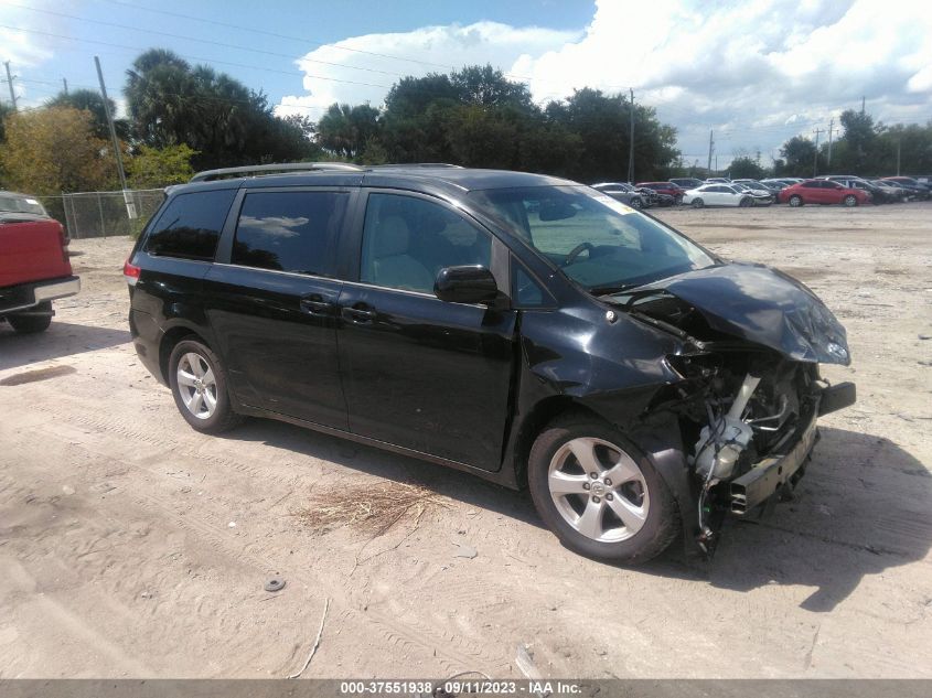 2013 TOYOTA SIENNA LE - 5TDKK3DC5DS310656