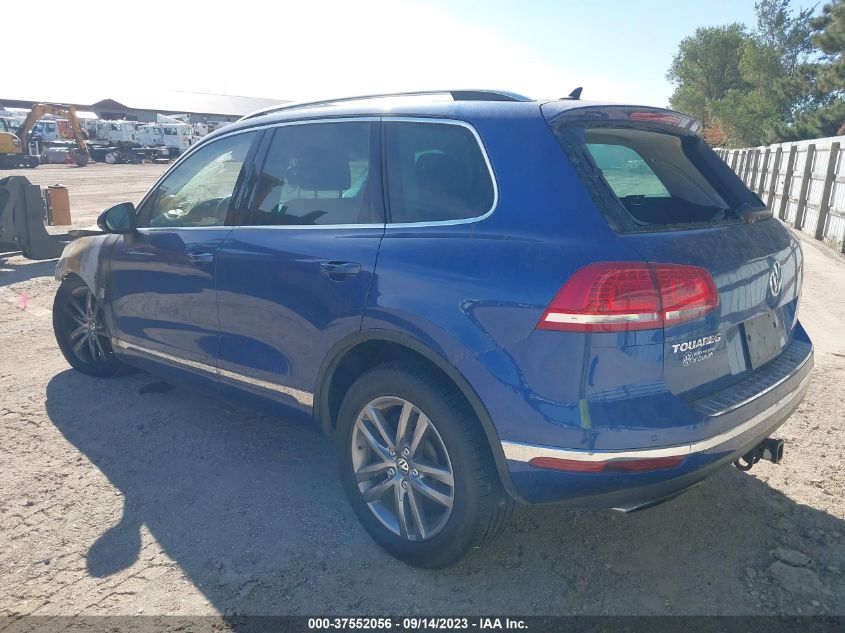 2016 VOLKSWAGEN TOUAREG LUX - WVGEF9BP8GD007067