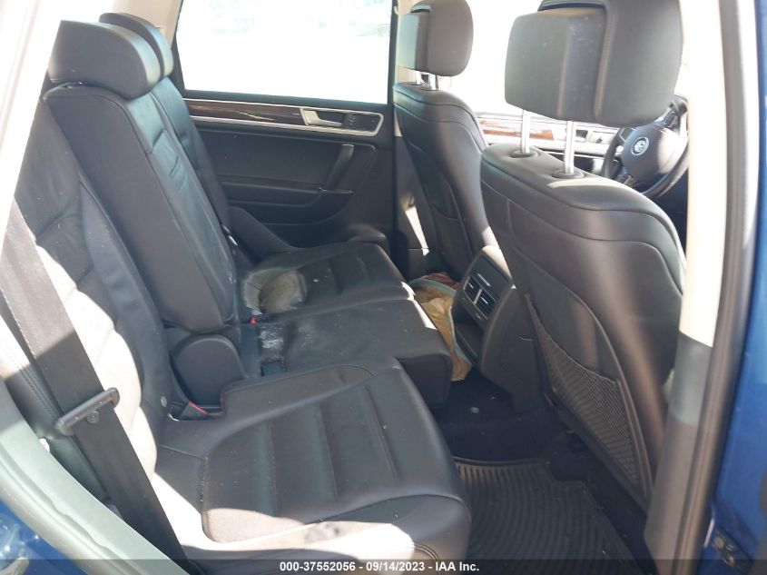 2016 VOLKSWAGEN TOUAREG LUX - WVGEF9BP8GD007067