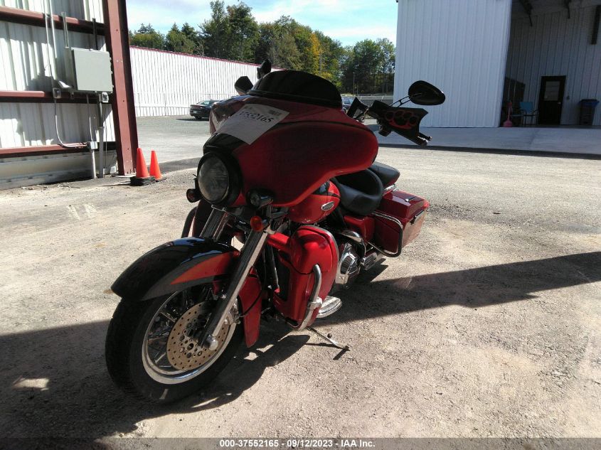 2007 HARLEY-DAVIDSON FLHTCUSE - 1HD1PR8167Y951430