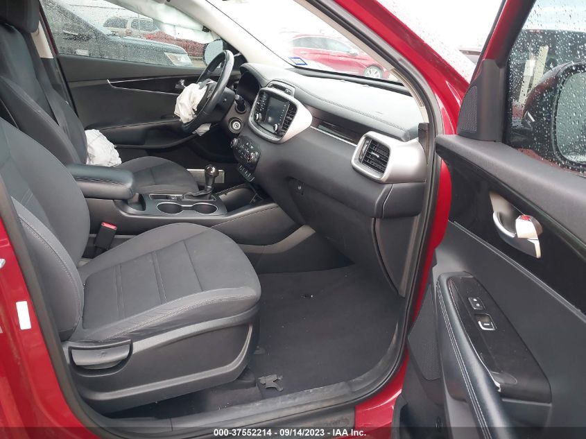 2017 KIA SORENTO LX - 5XYPG4A30HG222621