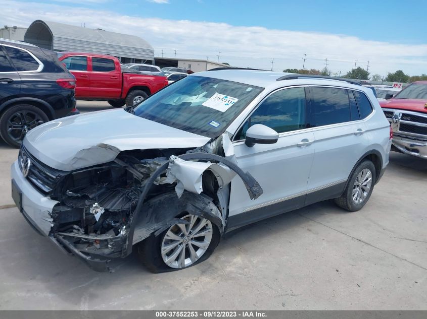 2018 VOLKSWAGEN TIGUAN SEL/SE - 3VV3B7AX7JM147282