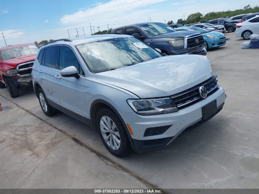 2018 VOLKSWAGEN TIGUAN SEL/SE - 3VV3B7AX7JM147282