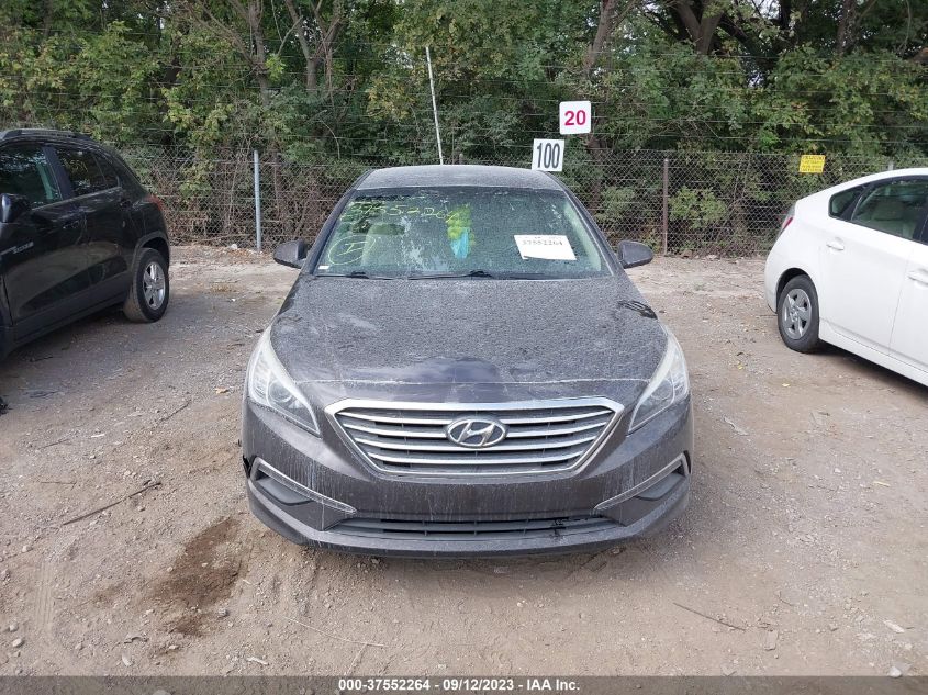 2015 HYUNDAI SONATA 2.4L SE - 5NPE24AFXFH051043