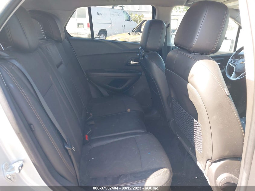 VIN KL7CJPSB2KB841338 2019 CHEVROLET TRAX LT