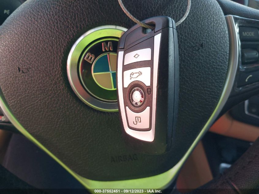 2013 BMW 3 SERIES 328I - WBA3A5G55DNP25950