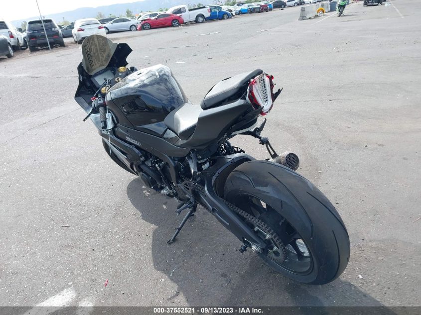 2023 SUZUKI GSX-R1000 JS1DM11B1P7100163