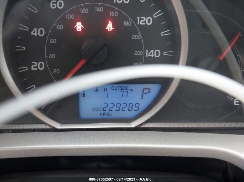 2013 TOYOTA RAV4 XLE - 2T3WFREV0DW065210