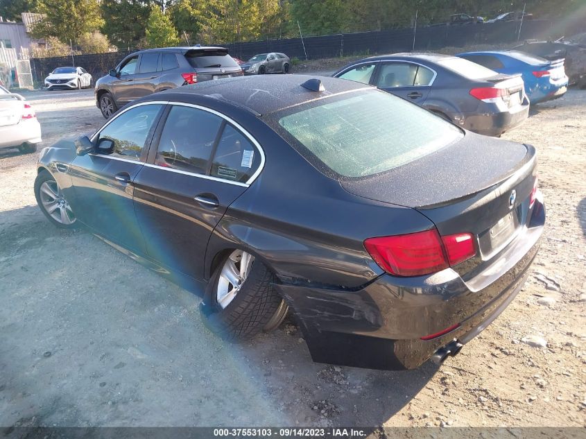 2013 BMW 5 SERIES 528I XDRIVE - WBAXH5C50DDW14134