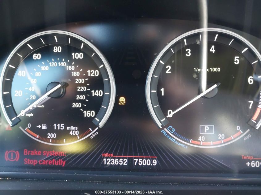 2013 BMW 5 SERIES 528I XDRIVE - WBAXH5C50DDW14134