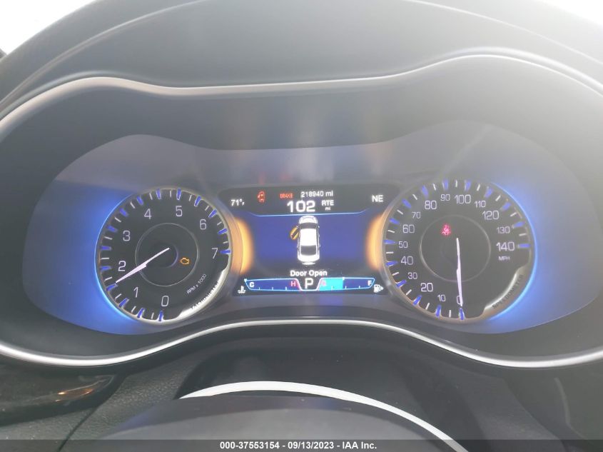 2015 CHRYSLER 200 C - 1C3CCCCB7FN554042