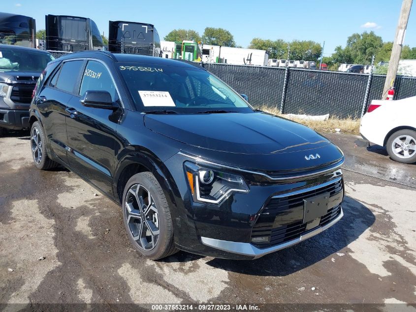 KNDCR3LE9P5055944 Kia Niro EX TOURING