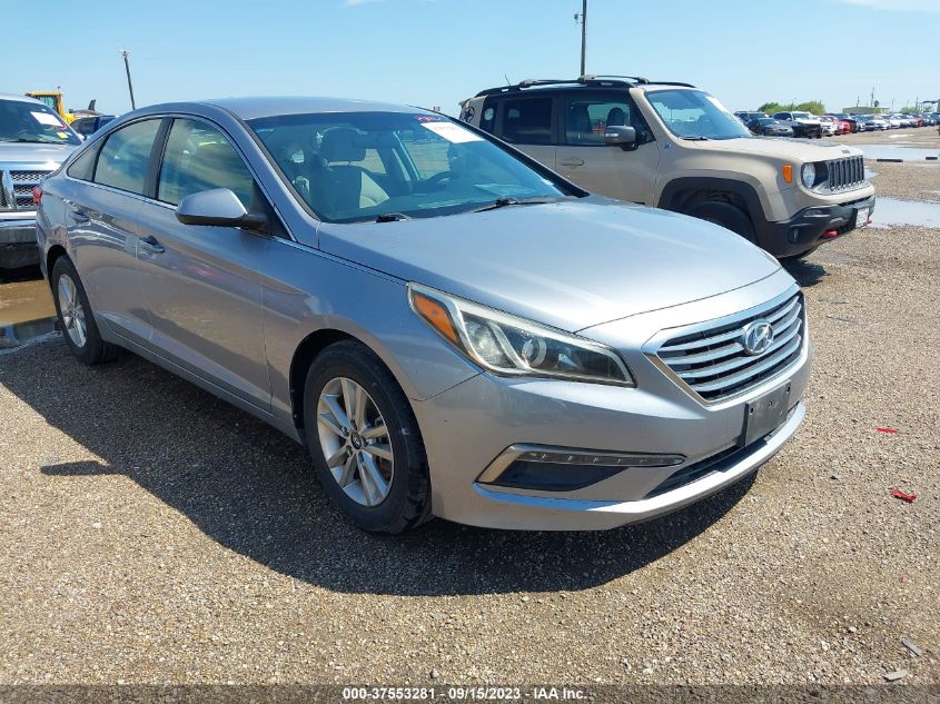 2015 HYUNDAI SONATA 2.4L SE - 5NPE24AF2FH064532