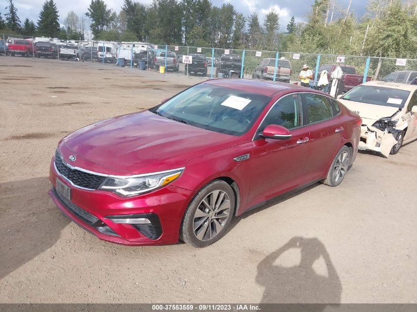 5XXGT4L38KG296499 Kia Optima S 2