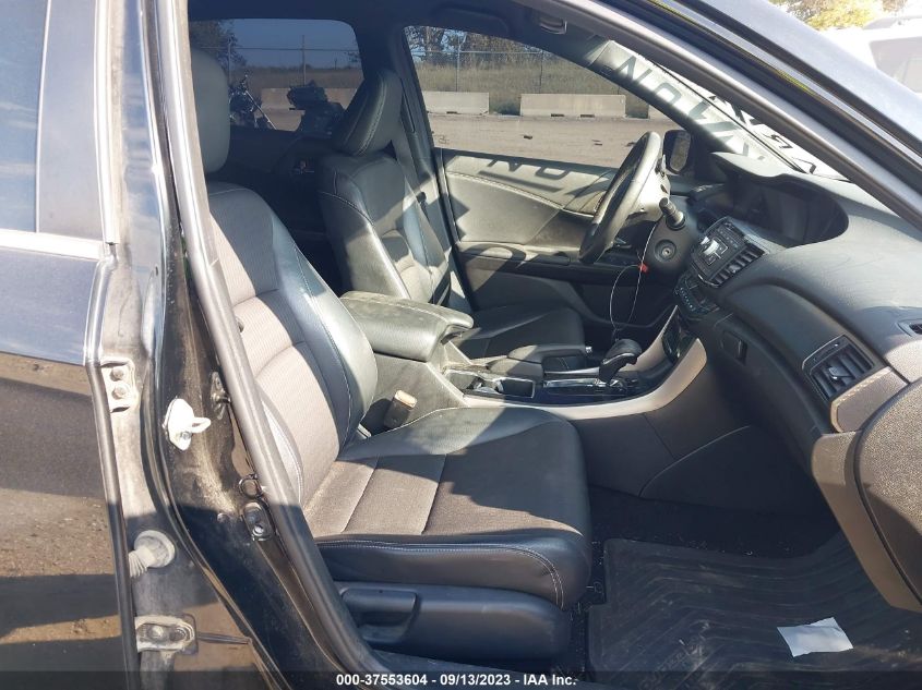 2017 HONDA ACCORD SEDAN SPORT - 1HGCR2F52HA142181