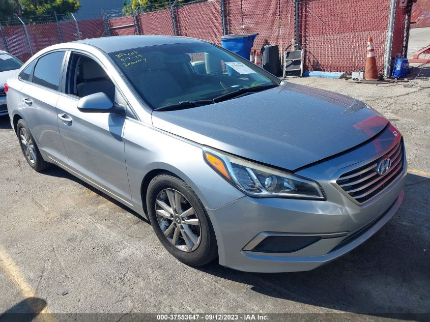 2017 HYUNDAI SONATA SE - 5NPE24AF0HH589382