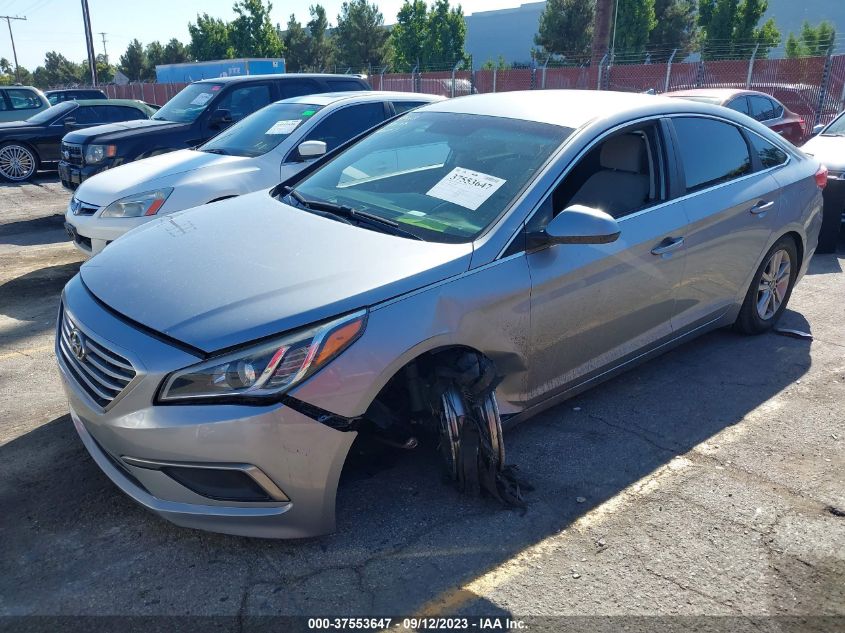 2017 HYUNDAI SONATA SE - 5NPE24AF0HH589382