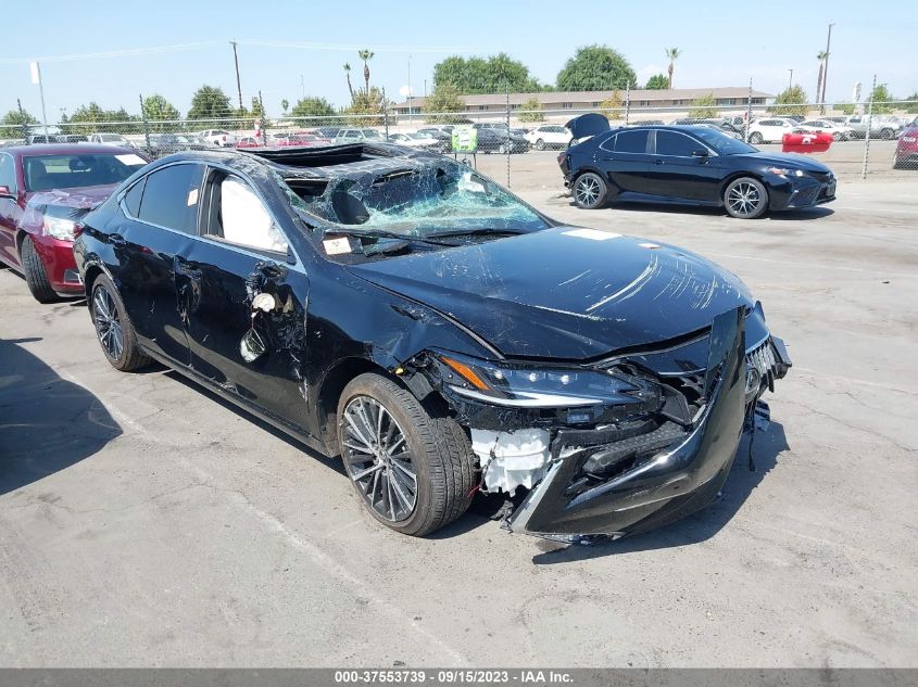 58ADA1C1XRU037155 LEXUS ES ES 300H 2024