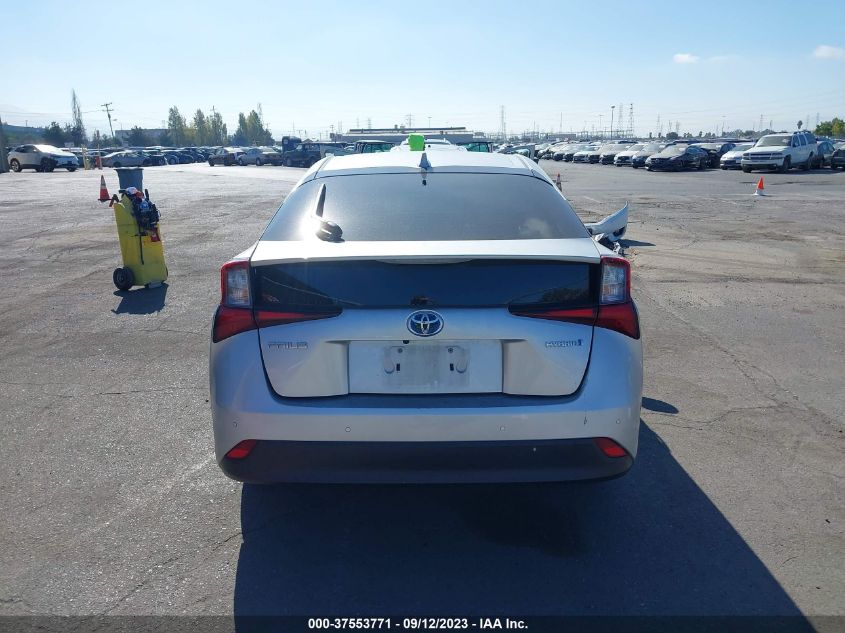 JTDKAMFU6M3151551 Toyota Prius L 16