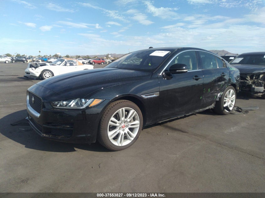 VIN SAJAJ4FX3KCP49570 2019 JAGUAR XE PREMIUM