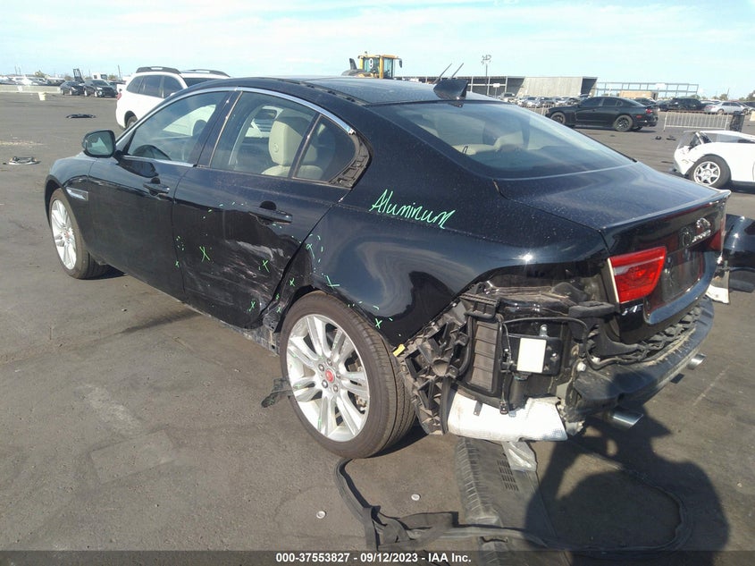 VIN SAJAJ4FX3KCP49570 2019 JAGUAR XE PREMIUM