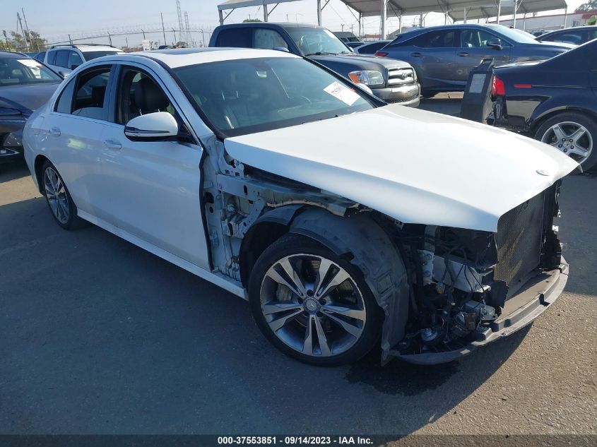 WDDZF4JB3HA042395 2017 MERCEDES-BENZ E-CLASS - Image 1