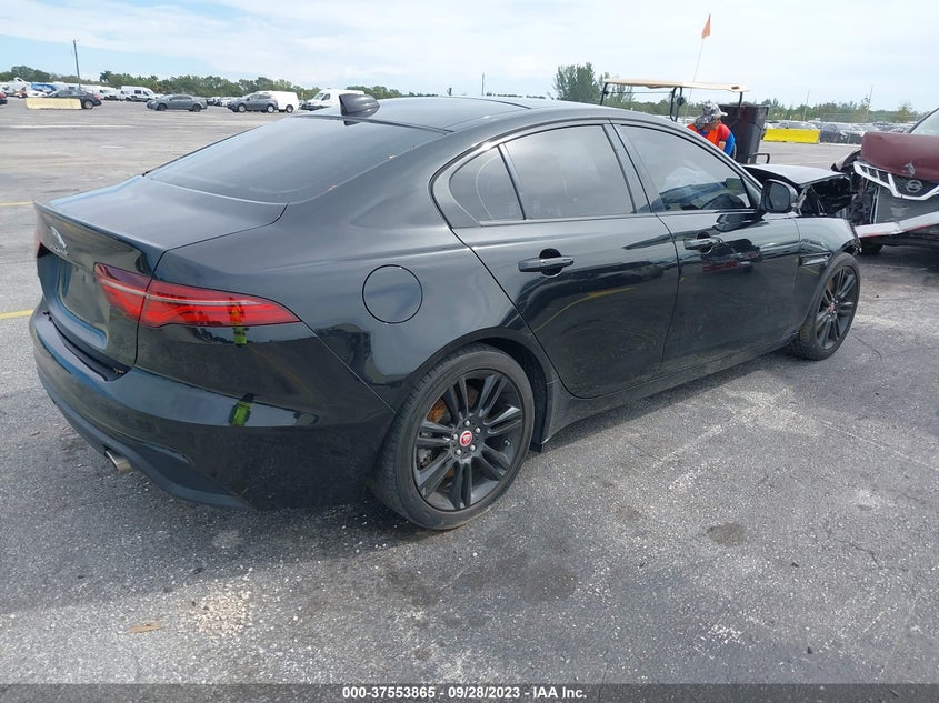 VIN SAJAE4FX9LCP64063 2020 JAGUAR XE S