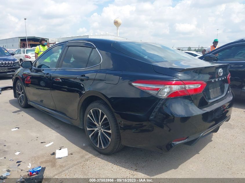 2018 TOYOTA CAMRY LE/SE/XLE/L - 4T1B11HK5JU015116